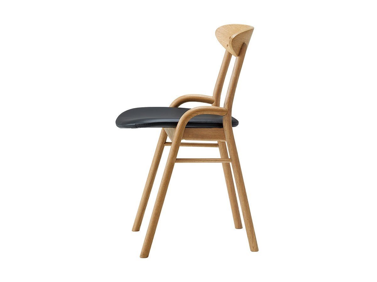 【ブリッジ/BRIDGE / GOODS】のSMALL CHAIR / スモールチェア 人気、トレンドファッション・服の通販 founy(ファニー) 　コレクション　Collection, Seasonal Line　コンパクト　Compact, Small Size　シンプル　Simple, Minimal　フォルム　Silhouette, Form　フレーム　Frame, Outline　モダン　Modern, Contemporary　送料無料　Free Shipping　おすすめ　Recommended / Our Picks　ホーム・キャンプ・アウトドア・お取り寄せ　Home Living / Home & Lifestyle / Camping Gear / Outdoor Camping　家具・インテリア　Home Furniture & Interior. Stylish & Functional Living Spaces　チェア・椅子　Seating & Chairs　ダイニングチェア・木製チェア　Dining Chairs　other-6|ID: prp329100003497496 ipo3291000000031488171