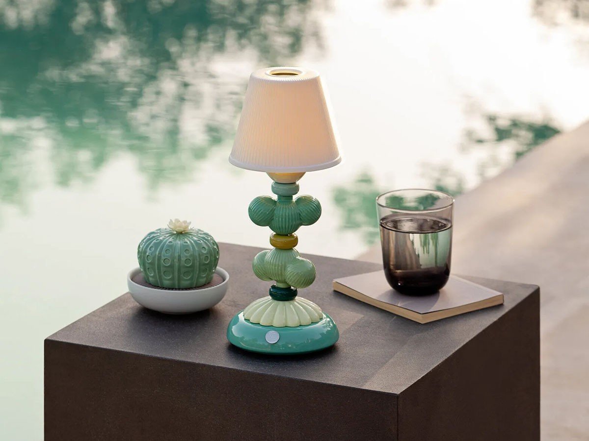 【リヤドロ/LLADRO / GOODS】のCactus Firefly Lamp / カクタス ファイヤーフライ ランプ 人気、トレンドファッション・服の通販 founy(ファニー) 　送料無料　Free Shipping　おすすめ　Recommended / Our Picks　コレクション　Collection, Seasonal Line　テーブル　Table, Dining Table　マグネット　Magnet, Magnetic Closure　ホーム・キャンプ・アウトドア・お取り寄せ　Home Living / Home & Lifestyle / Camping Gear / Outdoor Camping　家具・インテリア　Home Furniture & Interior. Stylish & Functional Living Spaces　ライト・照明　Lamps & Lighting Fixtures　other-6|ID: prp329100003605350 ipo3291000000031486025