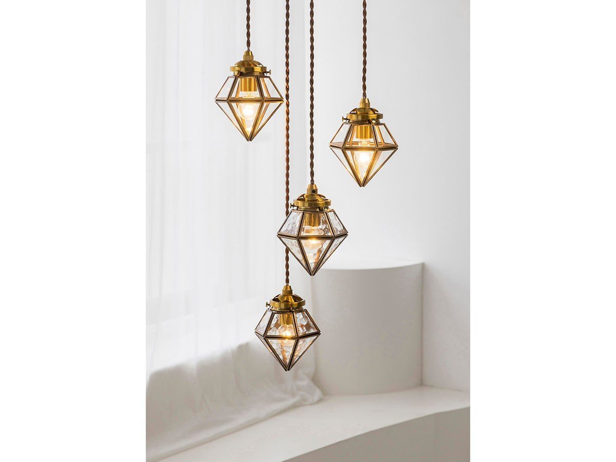 【フライミーパーラー/FLYMEe Parlor / GOODS】のPendant Light / ペンダントライト #115033 人気、トレンドファッション・服の通販 founy(ファニー) 　送料無料　Free Shipping　おすすめ　Recommended / Our Picks　アンティーク　Antique-Inspired　ガラス　Glass, Glassware　コンパクト　Compact, Small Size　シェイプ　Shape, Slim Fit　ダイヤモンド　Diamond, Brilliant Cut　ホーム・キャンプ・アウトドア・お取り寄せ　Home Living / Home & Lifestyle / Camping Gear / Outdoor Camping　家具・インテリア　Home Furniture & Interior. Stylish & Functional Living Spaces　ライト・照明　Lamps & Lighting Fixtures　ペンダントライト・吊り下げ照明　Pendant Light / Hanging Light Fixture　other-4|ID: prp329100003607307 ipo3291000000031485856