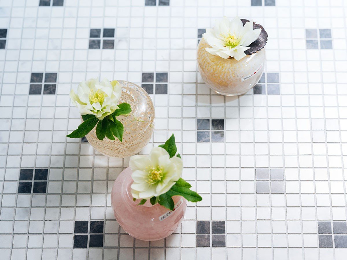 【ヘンリーディーン/Henry Dean / GOODS】のV.Drop S / V.ドロップ S(スタンダードカラー) インテリア・キッズ・メンズ・レディースファッション・服の通販 founy(ファニー) 　ガラス　Glass, Glassware　スタンダード　Standard, Basic　センター　Center, Center Line　ドロップ　Drop Shoulder, Dropped Style　ハンド　Hand, Handmade　バランス　Balance, Style Balance　フォルム　Silhouette, Form　フラワー　Flower, Floral　ランダム　Random, Irregular　ホーム・キャンプ・アウトドア・お取り寄せ　Home Living / Home & Lifestyle / Camping Gear / Outdoor Camping　家具・インテリア　Home Furniture & Interior. Stylish & Functional Living Spaces　その他 インテリア雑貨、家具　Home Decor & Furniture Extras　手前:ブロッサム、中央:ビジュー、奥:コルゾ|ID: prp329100003620857 ipo3291000000033832758