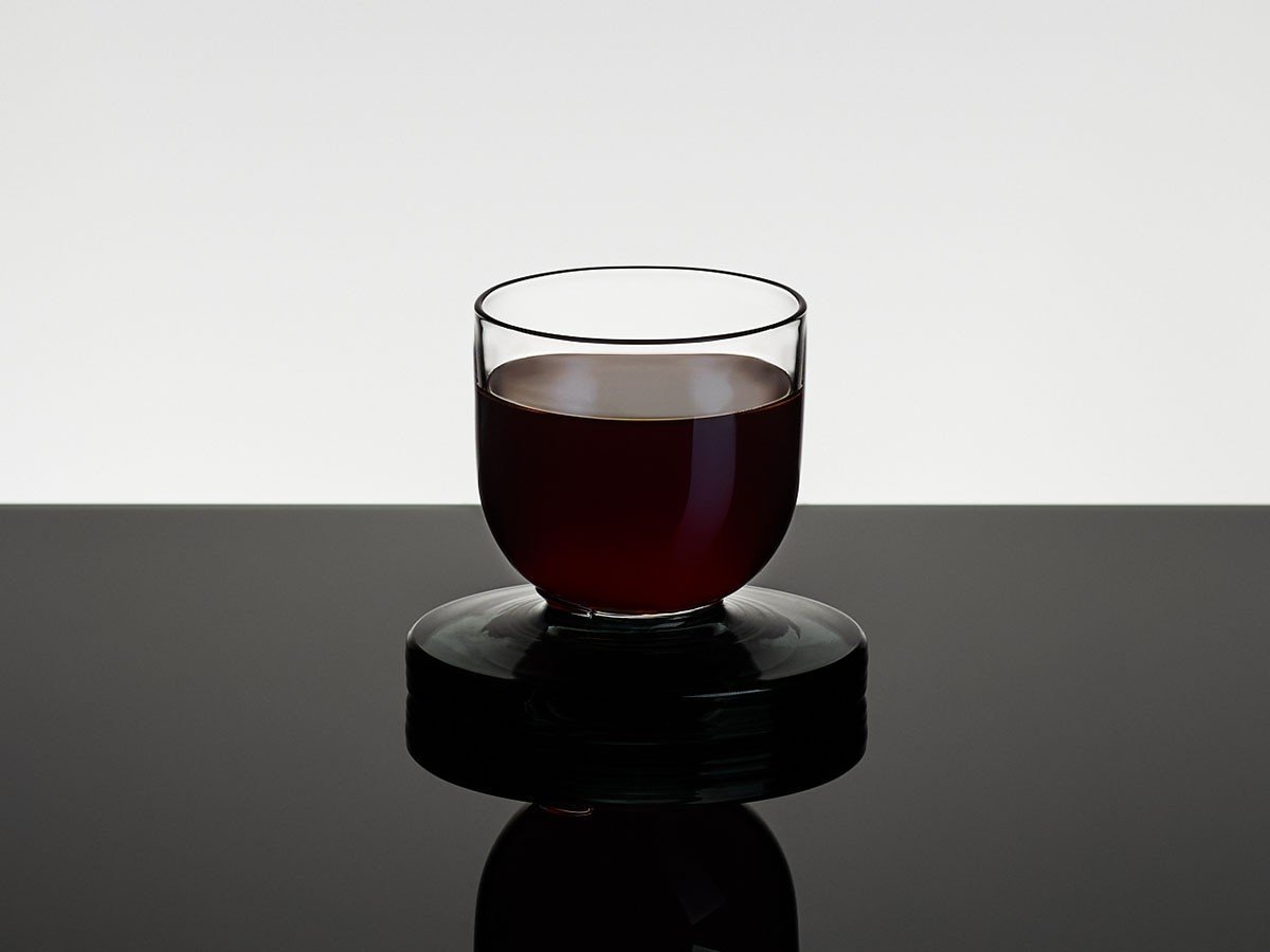 【トム ディクソン/Tom Dixon / GOODS】のPuck Shot Glasses 4P / パック ショットグラス 4個セット 人気、トレンドファッション・服の通販 founy(ファニー) 　送料無料　Free Shipping　おすすめ　Recommend　ガラス　Glass　グラス　Glass　ストレート　Straight　タンブラー　Tumbler　テーブル　Table　フォルム　Form　other-2|ID: prp329100003625527 ipo3291000000031485657