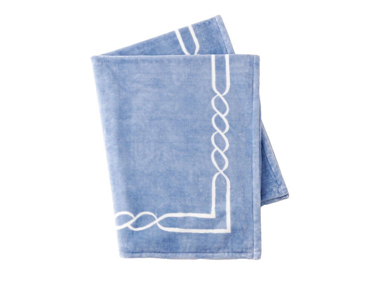 【ホテルライクインテリア/HOTEL LIKE INTERIOR / GOODS】のClassic Chain Blanket / クラシック チェーン ブランケット インテリア・キッズ・メンズ・レディースファッション・服の通販 founy(ファニー) クラシック Classic, Timeless Style 吸水 Absorbent, Quick-Dry チェーン Chain, Chain Strap なめらか Smooth, Silky Texture パターン Pattern, Design Print フレーム Frame, Outline ブランケット Blanket, Throw Blanket 送料無料 Free Shipping ホーム・キャンプ・アウトドア・お取り寄せ Home Living / Home & Lifestyle / Camping Gear / Outdoor Camping 家具・インテリア Home Furniture & Interior. Stylish & Functional Living Spaces その他 インテリア雑貨、家具 Home Decor & Furniture Extras アズール|ID: prp329100003628353 ipo3291000000030190018