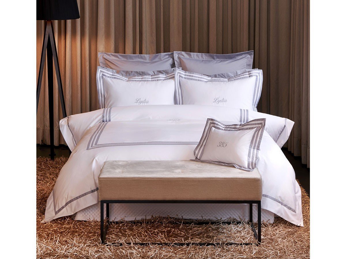 【ホテルライクインテリア/HOTEL LIKE INTERIOR / GOODS】の500TC Bold Line / 500TC ボールドライン クッションカバー ブドワール(ブルーストーン) インテリア・キッズ・メンズ・レディースファッション・服の通販 founy(ファニー) 　クッション　Cushion　シルク　Silk　ストーン　Stone　トリプル　Triple　なめらか　Smooth　フェザー　Feather　リネン　Linen　ホーム・キャンプ・アウトドア・お取り寄せ　Home,Garden,Outdoor,Camping Gear　家具・インテリア　Furniture　その他 インテリア雑貨、家具　Furniture, Interior, Others　|ID: prp329100003628360 ipo3291000000030190364