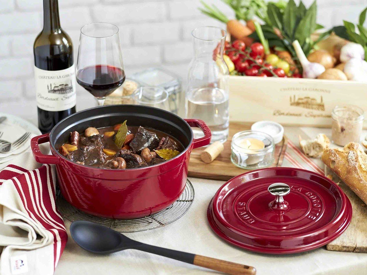 【ストウブ/staub / GOODS】のPico Cocotte Oval / ピコ・ココット オーバル 23cm(ボルドー) インテリア・キッズ・メンズ・レディースファッション・服の通販 founy(ファニー) 　エレガント 上品　Elegant　オーバル　Oval　テーブル　Table　フラット　Flat　送料無料　Free Shipping　ホーム・キャンプ・アウトドア・お取り寄せ　Home,Garden,Outdoor,Camping Gear　キッチン・ダイニング　Kitchen Dining　キッチン収納　Kitchen　参考イメージ|ID: prp329100003695445 ipo3291000000030181762