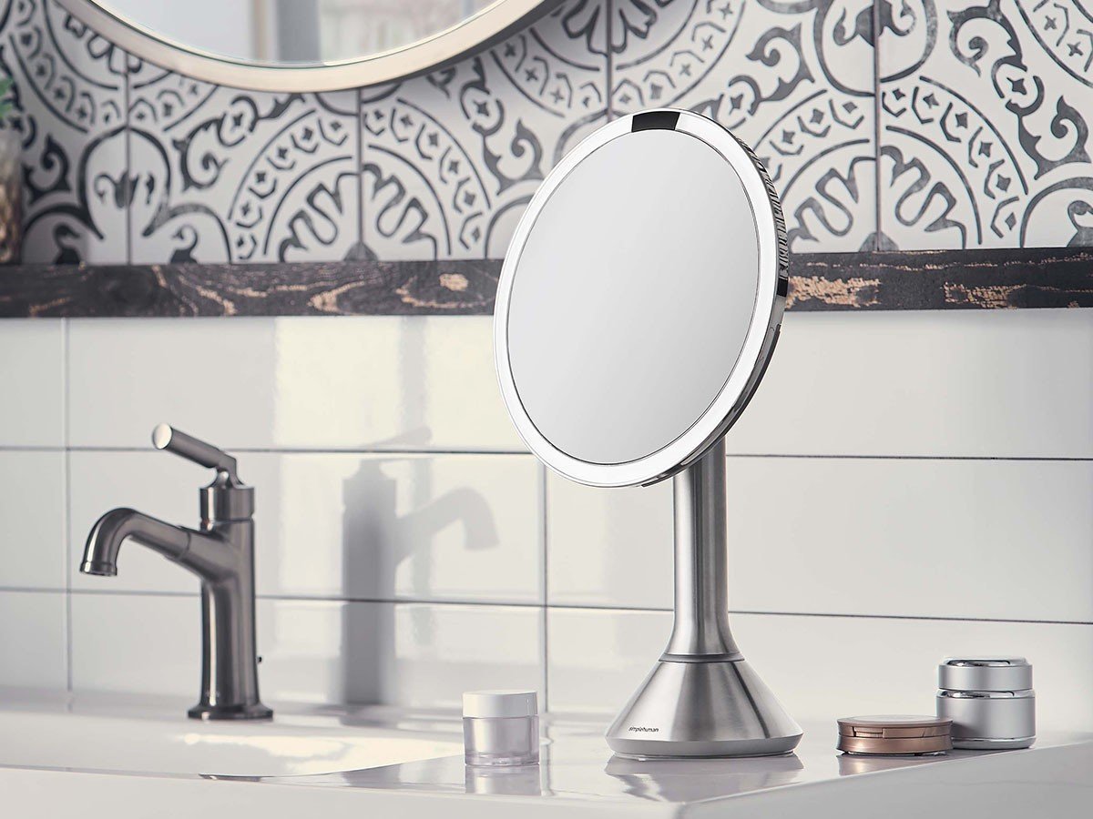 【シンプルヒューマン/SIMPLEHUMAN / GOODS】のSENSOR MIRROR WITH TOUCH-CONTROL BRIGHTNESS / センサーミラー ブライトネスタッチコントロール 人気、トレンドファッション・服の通販 founy(ファニー) 　ダウン　Down, Puffer　チェック　Check, Plaid, Tartan　パターン　Pattern, Design Print　フレーム　Frame, Outline　送料無料　Free Shipping　ホーム・キャンプ・アウトドア・お取り寄せ　Home Living / Home & Lifestyle / Camping Gear / Outdoor Camping　家具・インテリア　Home Furniture & Interior. Stylish & Functional Living Spaces　ライト・照明　Lamps & Lighting Fixtures　ホーム・キャンプ・アウトドア・お取り寄せ　Home Living / Home & Lifestyle / Camping Gear / Outdoor Camping　家具・インテリア　Home Furniture & Interior. Stylish & Functional Living Spaces　ミラー・ドレッサー　Mirrors & Dressers　壁掛けミラー・全身鏡・スタンドミラー　Wall Mirror　ホーム・キャンプ・アウトドア・お取り寄せ　Home Living / Home & Lifestyle / Camping Gear / Outdoor Camping　家具・インテリア　Home Furniture & Interior. Stylish & Functional Living Spaces　ミラー・ドレッサー　Mirrors & Dressers　ドレッサー・ミラー付き化粧台　Vanity Table for Bedroom　other-2|ID: prp329100003721295 ipo3291000000031483867