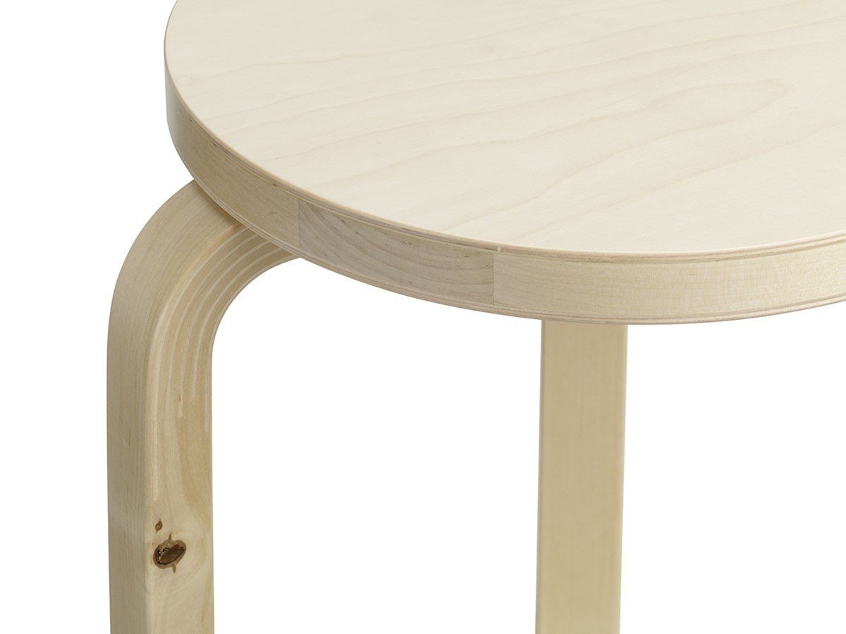 【アルテック/artek / GOODS】のForest Collection STOOL 60 WILD BIRCH / フォレストシリーズ スツール 60 ワイルドバーチ インテリア・キッズ・メンズ・レディースファッション・服の通販 founy(ファニー) 　イタリア　Italy　フラット　Flat　送料無料　Free Shipping　ホーム・キャンプ・アウトドア・お取り寄せ　Home,Garden,Outdoor,Camping Gear　家具・インテリア　Furniture　チェア・椅子　Chair　スツール　Stool　「スツール 60 ワイルドバーチ」に見られる特徴|枝の節|ID: prp329100003756017 ipo3291000000025318898