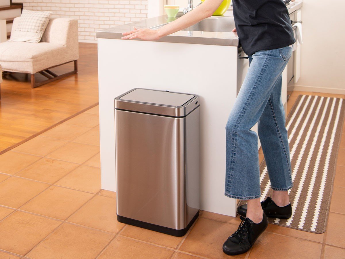 【イーケーオー/EKO / GOODS】のDELUXE MIRAGE SENSOR BIN / デラックス ミラージュ センサービン 30L 人気、トレンドファッション・服の通販 founy(ファニー) 　インナー　Inner　洗える　Washable　コンパクト　Compact　シンプル　Simple　フィット　Fit　ボックス　Box　送料無料　Free Shipping　ホーム・キャンプ・アウトドア・お取り寄せ　Home,Garden,Outdoor,Camping Gear　家具・インテリア　Furniture　ミラー・ドレッサー　Mirror　ミラー・鏡　Mirror　other-3|ID: prp329100003757748 ipo3291000000031483553