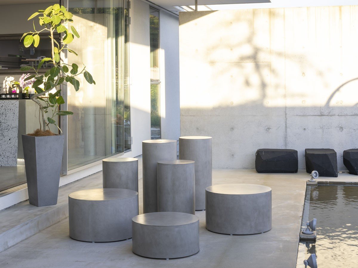 【サベリ/SaVeri / GOODS】のDelano Round Lounge Table / デラノ ラウンドラウンジテーブル 580 人気、トレンドファッション・服の通販 founy(ファニー) 　送料無料　Free Shipping　グラス　Glass, Eyewear　テーブル　Table, Dining Table　モダン　Modern, Contemporary　ラウンド　Round, Round Neck　ホーム・キャンプ・アウトドア・お取り寄せ　Home Living / Home & Lifestyle / Camping Gear / Outdoor Camping　家具・インテリア　Home Furniture & Interior. Stylish & Functional Living Spaces　テーブル　Dining, Coffee & Side Tables　ローテーブル・センターテーブル　Coffee & Center Tables　other-4|ID: prp329100003767745 ipo3291000000031483401