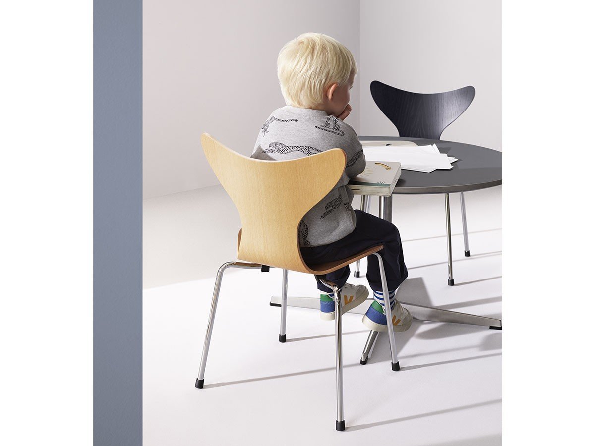 【フリッツ ハンセン/FRITZ HANSEN / GOODS】のLILY CHILDREN S CHAIR / リリー 子供用チェア 人気、トレンドファッション・服の通販 founy(ファニー) 　送料無料　Free Shipping　おすすめ　Recommended / Our Picks　ベビー　Baby, Babywear　ホーム・キャンプ・アウトドア・お取り寄せ　Home Living / Home & Lifestyle / Camping Gear / Outdoor Camping　家具・インテリア　Home Furniture & Interior. Stylish & Functional Living Spaces　キッズ家具　Children's Furniture & Storage　キッズチェア・ベビーチェア・子供椅子　Kids Chair / Baby High Chair / Toddler Seat　other-6|ID: prp329100003786725 ipo3291000000031483104