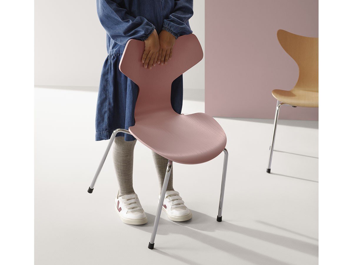 【フリッツ ハンセン/FRITZ HANSEN / GOODS】のGRAND PRIX CHILDREN S CHAIR / グランプリチェア 子供用チェア インテリア・キッズ・メンズ・レディースファッション・服の通販 founy(ファニー) 　送料無料　Free Shipping　おすすめ　Recommend　ベビー　Baby　ミラノ　Milan　春　Spring　ホーム・キャンプ・アウトドア・お取り寄せ　Home,Garden,Outdoor,Camping Gear　家具・インテリア　Furniture　キッズ家具　Kids' Furniture　キッズチェア・ベビーチェア　Kids Chair/Baby Chair　ワイルドローズ|ID: prp329100003786726 ipo3291000000024913617