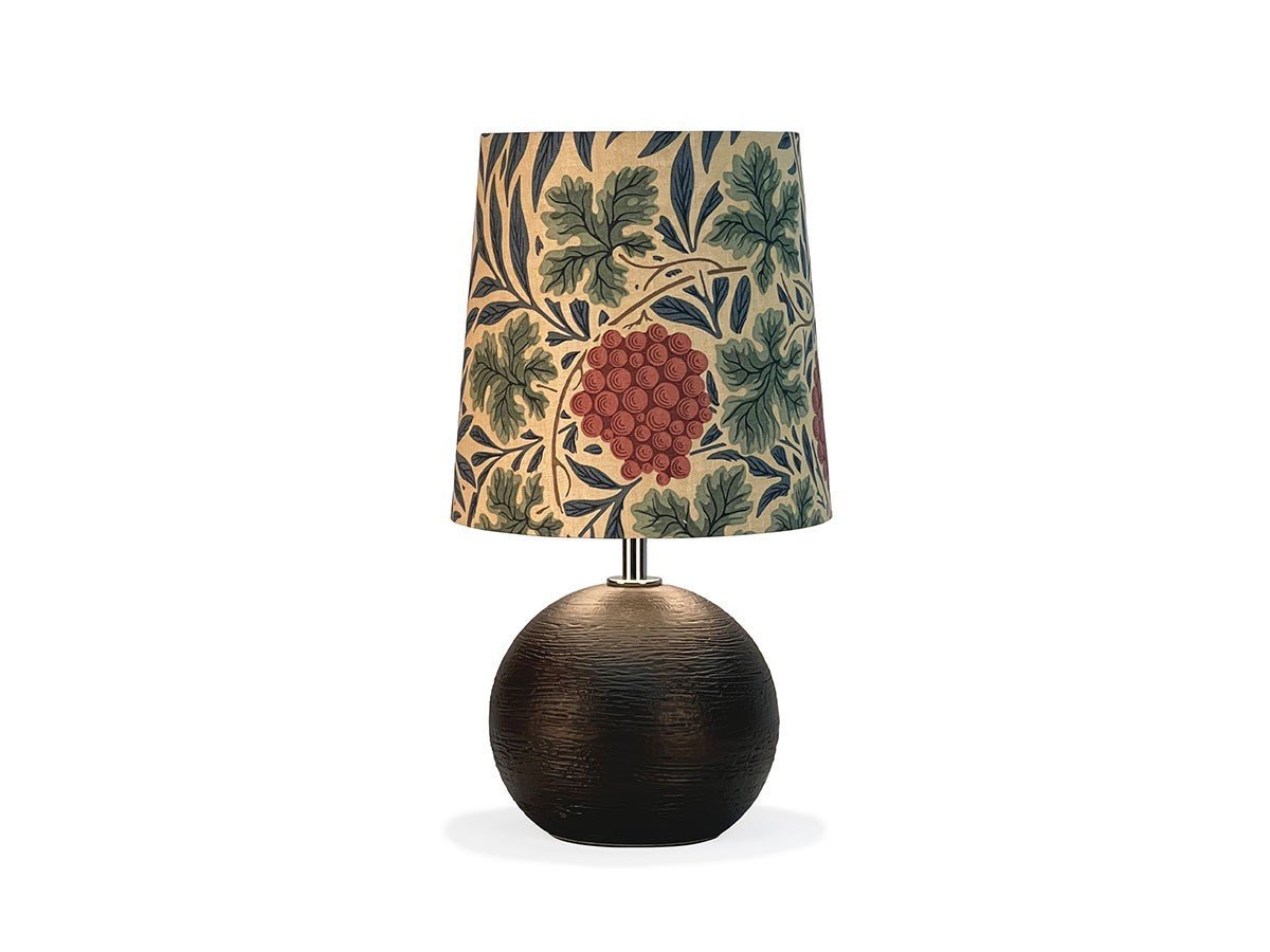 【フライミー ブラン/FLYMEe Blanc / GOODS】のTable Lamp vine / テーブルランプ(ウィリアムモリス - ヴァイン) インテリア・キッズ・メンズ・レディースファッション・服の通販 founy(ファニー) 　送料無料　Free Shipping　テクスチャー　Texture, Textured Fabric　テーブル　Table, Dining Table　人気　Popular, Best Seller　ホーム・キャンプ・アウトドア・お取り寄せ　Home Living / Home & Lifestyle / Camping Gear / Outdoor Camping　家具・インテリア　Home Furniture & Interior. Stylish & Functional Living Spaces　ライト・照明　Lamps & Lighting Fixtures　ベースブラック|ID: prp329100003854424 ipo3291000000034595449