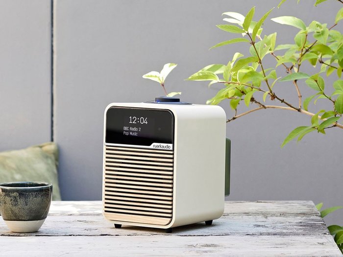 【ルアークオーディオ/ruarkaudio / GOODS】のR1mk4 Deluxe Bluetooth Radio / R1mk4 インテリア・キッズ・メンズ・レディースファッション・服の通販 founy(ファニー) https://founy.com/ コンパクト Compact スマート Smart 時計 Clock ハンド Hand フィット Fit モダン Modern 送料無料 Free Shipping ホーム・キャンプ・アウトドア・お取り寄せ Home,Garden,Outdoor,Camping Gear 家具・インテリア Home Furniture & Interior. Stylish & Functional Living Spaces その他 インテリア雑貨、家具 Furniture, Interior, Others |ID: prp329100003856016 ipo3291000000030225389