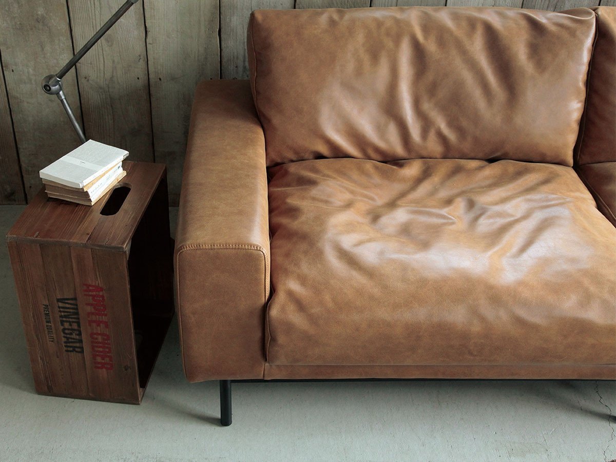 【クラッシュゲート/CRASH GATE / GOODS】のPLUTO SMALL COUCH SOFA / プルート スモールカウチソファ(レザーテックス) インテリア・キッズ・メンズ・レディースファッション・服の通販 founy(ファニー) 　コンパクト　Compact　テーブル　Table　フェザー　Feather　ルーズ　Loose　ホーム・キャンプ・アウトドア・お取り寄せ　Home,Garden,Outdoor,Camping Gear　家具・インテリア　Furniture　ソファー　Sofa　カウチソファ　Couch Sofa　参考イメージ|ID: prp329100003866376 ipo3291000000025443101