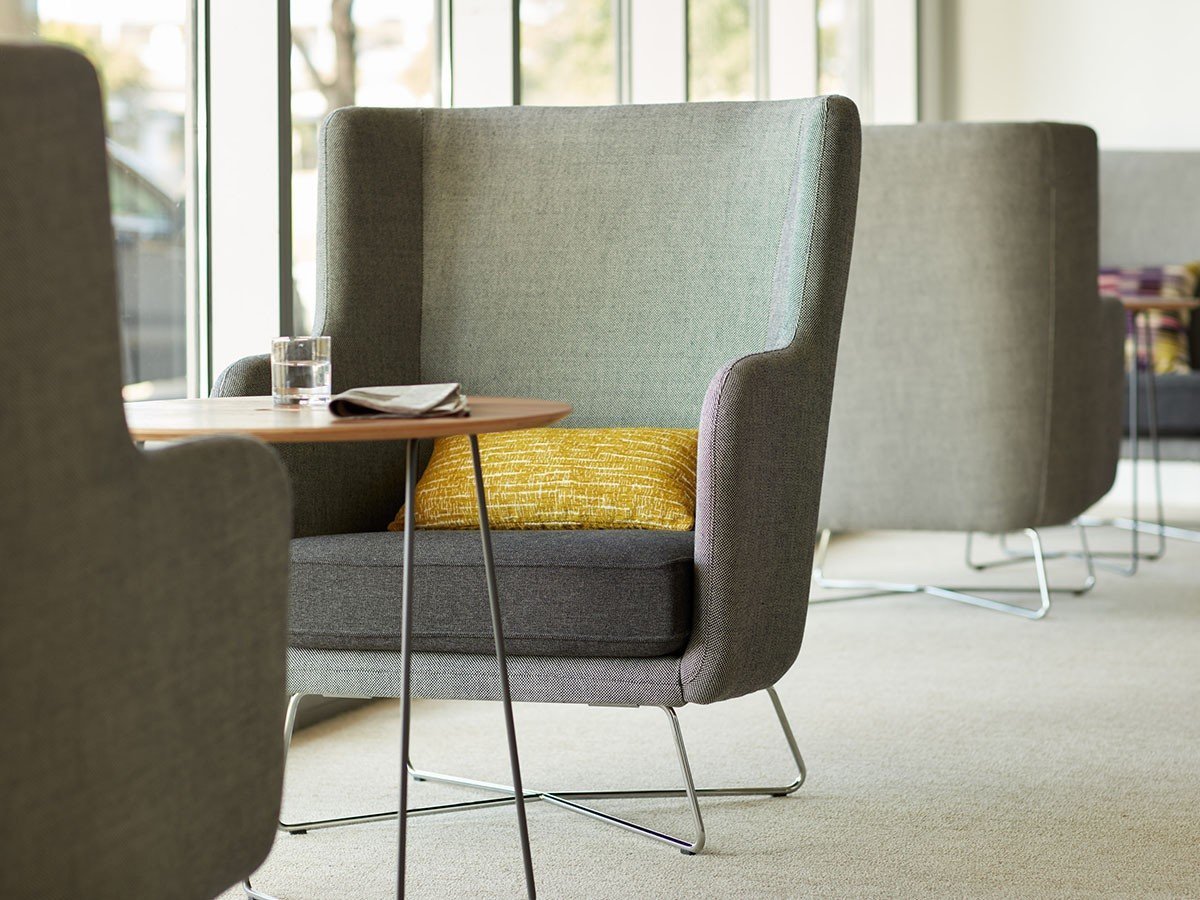 【ノルオフィス/Knoll Office / GOODS】のRockwell Unscripted High Back Chair / ロックウェル アンスクリプテッド ハイバックチェア ワイヤーベース インテリア・キッズ・メンズ・レディースファッション・服の通販 founy(ファニー) 　ニューヨーク　New York　パフォーマンス　Performance　フォルム　Form　ベスト　Vest　リラックス　Relax　ワイヤー　Wire　ワーク　Work　ビジネス 仕事 通勤　Business　ホーム・キャンプ・アウトドア・お取り寄せ　Home,Garden,Outdoor,Camping Gear　家具・インテリア　Home Furniture & Interior. Stylish & Functional Living Spaces　チェア・椅子　Chair　ラウンジチェア　Lounge Chair　|ID: prp329100003874474 ipo3291000000032500730