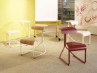【ノルオフィス/Knoll Office / GOODS】のToboggan Sled Base Chair Desk / トボガン スレッドベース チェアデスク メラミン天板 左から:ホワイト、同シリーズの「突板天板」、ダークレッド、ホワイト|ID: prp329100003874487 ipo3291000000032500817