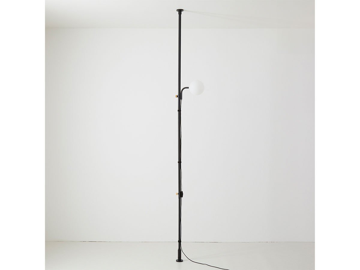 【ドロー ア ライン/DRAW A LINE / GOODS】のBall Floorlight Set / ボール フロアライト セット インテリア・キッズ・メンズ・レディースファッション・服の通販 founy(ファニー) 　アクセサリー　Accessories　軽量　Lightweight　シンプル　Simple　送料無料　Free Shipping　ホーム・キャンプ・アウトドア・お取り寄せ　Home,Garden,Outdoor,Camping Gear　家具・インテリア　Furniture　ライト・照明　Lighting & Light Fixtures　フロアライト・スタンドライト　Floor Light/Stand Light　ブラック|ID: prp329100003874503 ipo3291000000030178380