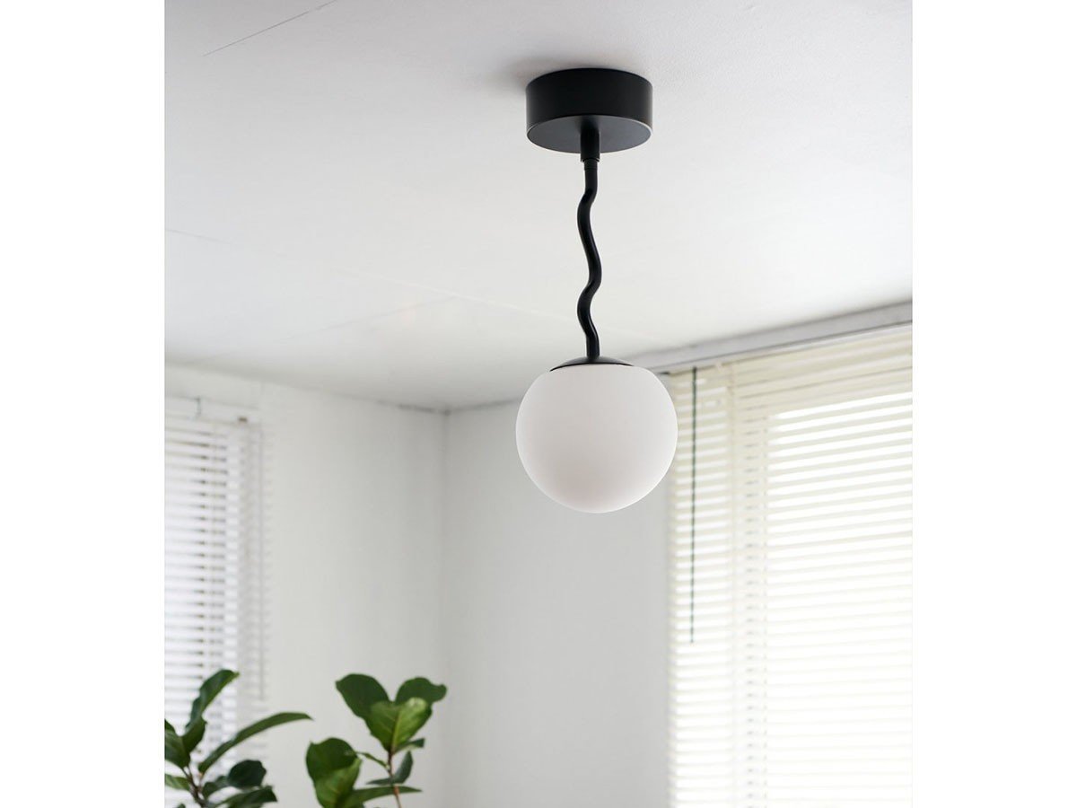 【ジャーナルスタンダード ファニチャー/journal standard Furniture / GOODS】のWAVY CEILING LAMP / ウェービー シーリングランプ 人気、トレンドファッション・服の通販 founy(ファニー) 　送料無料　Free Shipping　おすすめ　Recommend　ウェーブ　Wave　フォルム　Form　ベスト　Vest　ホーム・キャンプ・アウトドア・お取り寄せ　Home,Garden,Outdoor,Camping Gear　家具・インテリア　Home Furniture & Interior. Stylish & Functional Living Spaces　ライト・照明　Lighting & Light Fixtures　シーリングライト　Ceiling Light　ホーム・キャンプ・アウトドア・お取り寄せ　Home,Garden,Outdoor,Camping Gear　家具・インテリア　Home Furniture & Interior. Stylish & Functional Living Spaces　ライト・照明　Lighting & Light Fixtures　ペンダントライト　Pendant Light　other-6|ID: prp329100003891150 ipo3291000000031481004