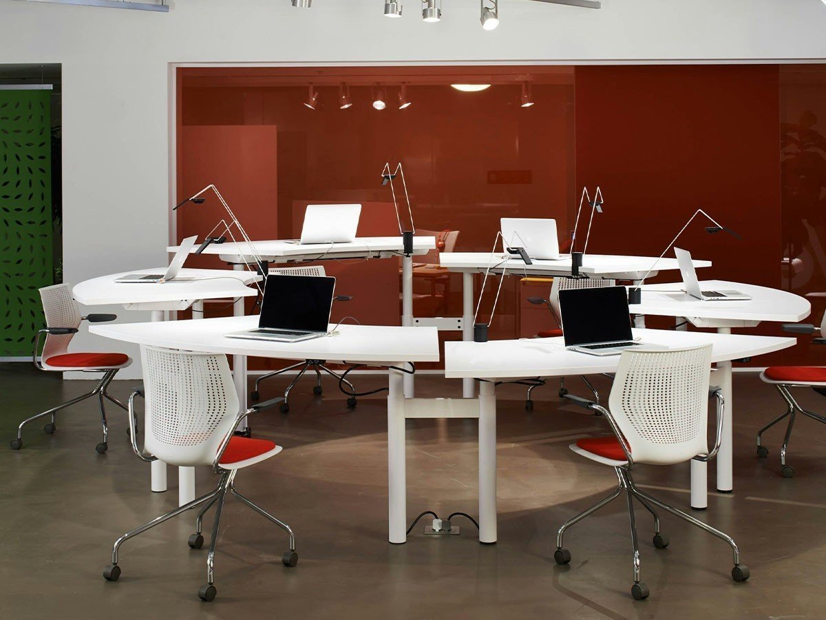 【ノルオフィス/Knoll Office / GOODS】のMultiGeneration Chair / マルチジェネレーション チェア ハイブリッドベース 肘なし インテリア・キッズ・メンズ・レディースファッション・服の通販 founy(ファニー) 　送料無料　Free Shipping　パフォーマンス　Performance　メッシュ　Mesh　ワーク　Work　ホーム・キャンプ・アウトドア・お取り寄せ　Home,Garden,Outdoor,Camping Gear　家具・インテリア　Home Furniture & Interior. Stylish & Functional Living Spaces　チェア・椅子　Chair　オフィスチェア・デスクチェア　Office Chair/Desk Chair　参考イメージ|ID: prp329100003900346 ipo3291000000032500870