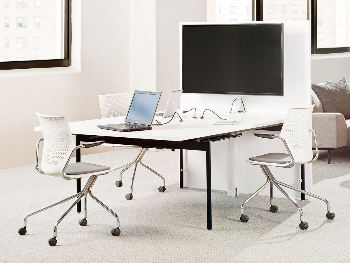 【ノルオフィス/Knoll Office / GOODS】のMultiGeneration Chair / マルチジェネレーション チェア ハイブリッドベース 固定肘 グライド脚 インテリア・キッズ・メンズ・レディースファッション・服の通販 founy(ファニー) 　送料無料　Free Shipping　パフォーマンス　Performance　メッシュ　Mesh　ワーク　Work　ホーム・キャンプ・アウトドア・お取り寄せ　Home,Garden,Outdoor,Camping Gear　家具・インテリア　Home Furniture & Interior. Stylish & Functional Living Spaces　チェア・椅子　Chair　オフィスチェア・デスクチェア　Office Chair/Desk Chair　参考イメージ|ID: prp329100003900349 ipo3291000000032500823