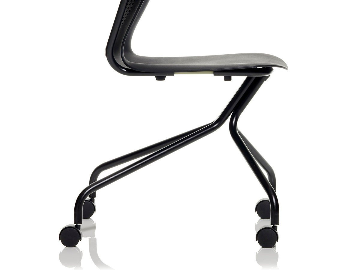【ノルオフィス/Knoll Office / GOODS】のMultiGeneration Chair / マルチジェネレーション チェア ハイブリッドベース 固定肘 グライド脚 インテリア・キッズ・メンズ・レディースファッション・服の通販 founy(ファニー) 　送料無料　Free Shipping　パフォーマンス　Performance　メッシュ　Mesh　ワーク　Work　ホーム・キャンプ・アウトドア・お取り寄せ　Home,Garden,Outdoor,Camping Gear　家具・インテリア　Home Furniture & Interior. Stylish & Functional Living Spaces　チェア・椅子　Chair　オフィスチェア・デスクチェア　Office Chair/Desk Chair　フレームカラー「ブラック」参考イメージ|ID: prp329100003900349 ipo3291000000032500851