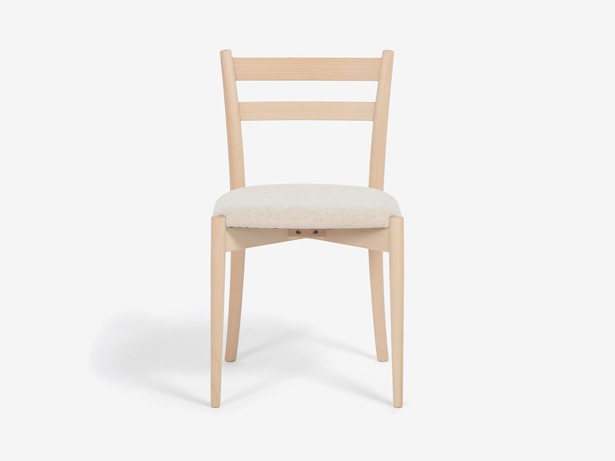 【秋田木工/Akimoku / GOODS】のLYKKE Dining Chair / リュッケ ダイニングチェア 張座 インテリア・キッズ・メンズ・レディースファッション・服の通販 founy(ファニー) 　送料無料　Free Shipping　シンプル　Simple, Minimal　テーブル　Table, Dining Table　軽量　Lightweight, Ultra Light　ホーム・キャンプ・アウトドア・お取り寄せ　Home Living / Home & Lifestyle / Camping Gear / Outdoor Camping　家具・インテリア　Home Furniture & Interior. Stylish & Functional Living Spaces　チェア・椅子　Seating & Chairs　ダイニングチェア・木製チェア　Dining Chairs　張地:7341(デクレア2)、フレーム白木塗装|ID: prp329100003907685 ipo3291000000034230727