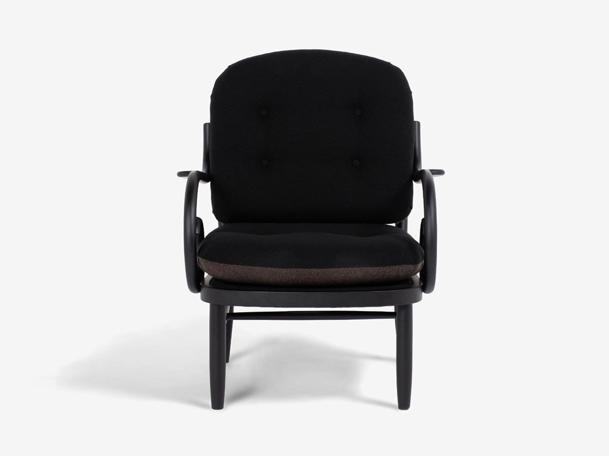 【秋田木工/Akimoku / GOODS】のEDITION BLUE 75EB Arm Chair / エディションブルー 75EB アームチェア インテリア・キッズ・メンズ・レディースファッション・服の通販 founy(ファニー) 　クッション　Cushion, Throw Pillow　フォーム　Form　リバーシブル　Reversible, Two-Sided　送料無料　Free Shipping　ホーム・キャンプ・アウトドア・お取り寄せ　Home Living / Home & Lifestyle / Camping Gear / Outdoor Camping　家具・インテリア　Home Furniture & Interior. Stylish & Functional Living Spaces　チェア・椅子　Seating & Chairs　アームチェア・アクセントチェア　Armchairs & Accent Chairs　ホーム・キャンプ・アウトドア・お取り寄せ　Home Living / Home & Lifestyle / Camping Gear / Outdoor Camping　家具・インテリア　Home Furniture & Interior. Stylish & Functional Living Spaces　チェア・椅子　Seating & Chairs　ラウンジチェア・リクライナー　Lounge Chairs / Recliners　EBブラック|ID: prp329100003907701 ipo3291000000033499486