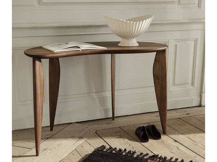 【ファームリビング/ferm LIVING / GOODS】のFeve Desk / フェーブ デスク インテリア・キッズ・メンズ・レディースファッション・服の通販 founy(ファニー) https://founy.com/ 送料無料 Free Shipping エレガント 上品 Elegant コンパクト Compact テーブル Table デスク Desk バランス Balance フェミニン Feminine フォルム Form ホーム・キャンプ・アウトドア・お取り寄せ Home,Garden,Outdoor,Camping Gear 家具・インテリア Furniture その他 インテリア雑貨、家具 Furniture, Interior, Others |ID: prp329100003917485 ipo3291000000030191802