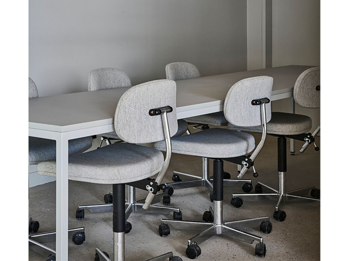 【モンタナ/Montana / GOODS】のKevi Chair 2534U Leather / ケビチェア 2534(レザー) インテリア・キッズ・メンズ・レディースファッション・服の通販 founy(ファニー) 　送料無料　Free Shipping　シンプル　Simple, Minimal　スタンダード　Standard, Basic　ワーク　Workwear, Utility Style　ホーム・キャンプ・アウトドア・お取り寄せ　Home Living / Home & Lifestyle / Camping Gear / Outdoor Camping　家具・インテリア　Home Furniture & Interior. Stylish & Functional Living Spaces　チェア・椅子　Seating & Chairs　オフィスチェア・在宅ワーク用チェア　Office & Desk Chairs　参考イメージ|ID: prp329100003927026 ipo3291000000036244710