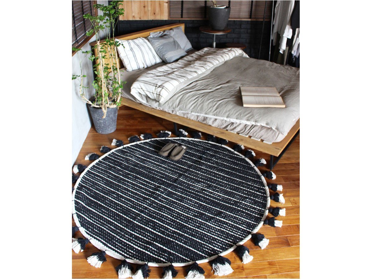 【アデペシュ/a.depeche / GOODS】のcotton rug 2155 circle / コットン ラグ 2155 サークル 人気、トレンドファッション・服の通販 founy(ファニー) 　送料無料　Free Shipping　エスニック　Ethnic Style　サークル　Circle, Round Design　フリンジ　Fringe, Tassel　モノトーン　Monotone, Black and White　冬　Winter / This Winter　夏　Summer　ホーム・キャンプ・アウトドア・お取り寄せ　Home Living / Home & Lifestyle / Camping Gear / Outdoor Camping　家具・インテリア　Home Furniture & Interior. Stylish & Functional Living Spaces　その他 インテリア雑貨、家具　Home Decor & Furniture Extras　other-2|ID: prp329100003936596 ipo3291000000031478506