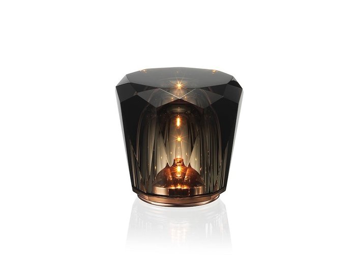【アンビエンテック/Ambientec / GOODS】のXtal Acrux Dark Gray / クリスタル アクルクス(ダークグレー) インテリア・キッズ・メンズ・レディースファッション・服の通販 founy(ファニー) https://founy.com/ ガラス Glass, Glassware ガーデン Garden, Gardening クリスタル Crystal, Swarovski グラデーション Gradient, Ombre コンパクト Compact, Small Size シンプル Simple, Minimal ダイヤモンド Diamond, Brilliant Cut ダブル Double, Double-Breasted テーブル Table, Dining Table フォルム Silhouette, Form 送料無料 Free Shipping ホーム・キャンプ・アウトドア・お取り寄せ Home Living / Home & Lifestyle / Camping Gear / Outdoor Camping 家具・インテリア Home Furniture & Interior. Stylish & Functional Living Spaces ライト・照明 Lamps & Lighting Fixtures |ID: prp329100003968605 ipo3291000000030179450