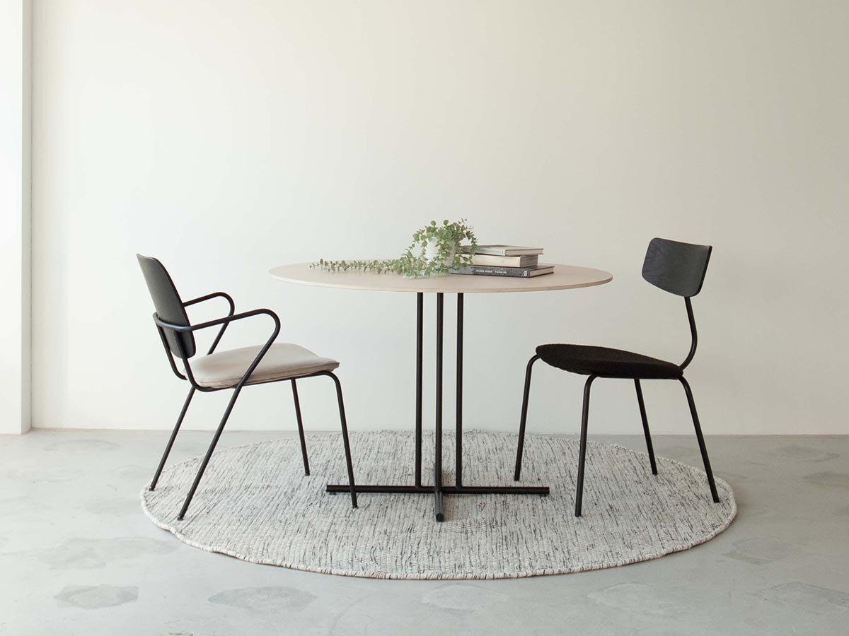 【モーダ エン カーサ/moda en casa / GOODS】のVERONA table / ヴェロナ テーブル インテリア・キッズ・メンズ・レディースファッション・服の通販 founy(ファニー) 　シンプル　Simple　スリム　Slim　テーブル　Table　メタル　Metal　ラウンド　Round　ホーム・キャンプ・アウトドア・お取り寄せ　Home,Garden,Outdoor,Camping Gear　家具・インテリア　Furniture　テーブル　Table　ダイニングテーブル　Dining Table　アプリコットベージュ、サイズ:直径110cm|ID: prp329100003996400 ipo3291000000031648520