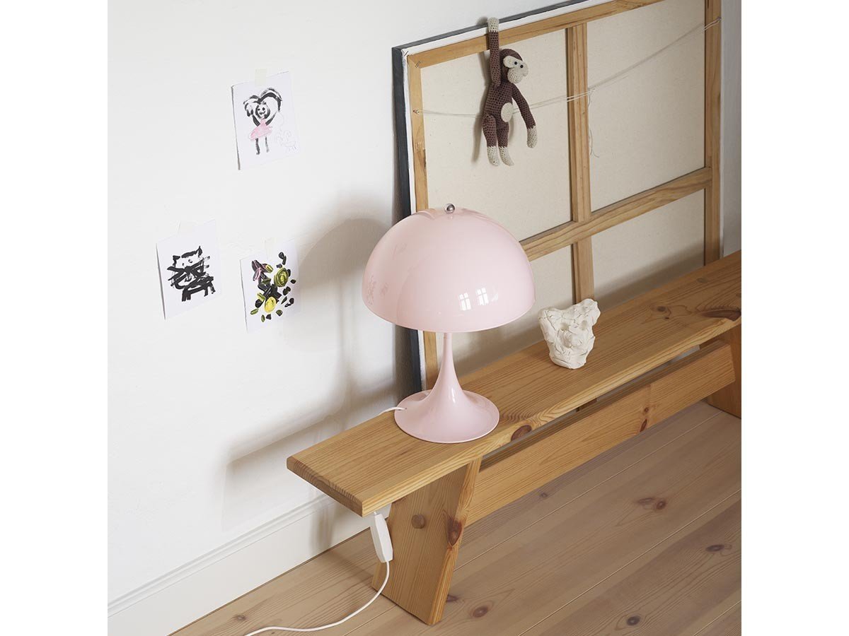 【ルイスポールセン/Louis Poulsen / GOODS】のPanthella 250 Table / パンテラ 250 テーブル(オパール) インテリア・キッズ・メンズ・レディースファッション・服の通販 founy(ファニー) 　送料無料　Free Shipping　アクリル　Acrylic Material　テーブル　Table, Dining Table　ホーム・キャンプ・アウトドア・お取り寄せ　Home Living / Home & Lifestyle / Camping Gear / Outdoor Camping　家具・インテリア　Home Furniture & Interior. Stylish & Functional Living Spaces　ライト・照明　Lamps & Lighting Fixtures　オパール・ペール・ローズ|ID: prp329100004016708 ipo3291000000034211041