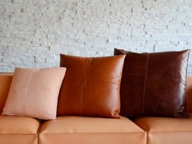 【心石工芸/KOKOROISHI / GOODS】のUCA / ウーカ 正方形 人気、トレンドファッション・服の通販 founy(ファニー) 送料無料 Free Shipping クッション Cushion, Throw Pillow ダブル Double, Double-Breasted フェザー Feather, Feather Detail ホーム・キャンプ・アウトドア・お取り寄せ Home Living / Home & Lifestyle / Camping Gear / Outdoor Camping 家具・インテリア Home Furniture & Interior. Stylish & Functional Living Spaces その他 インテリア雑貨、家具 Home Decor & Furniture Extras |ID:prp329100004024563