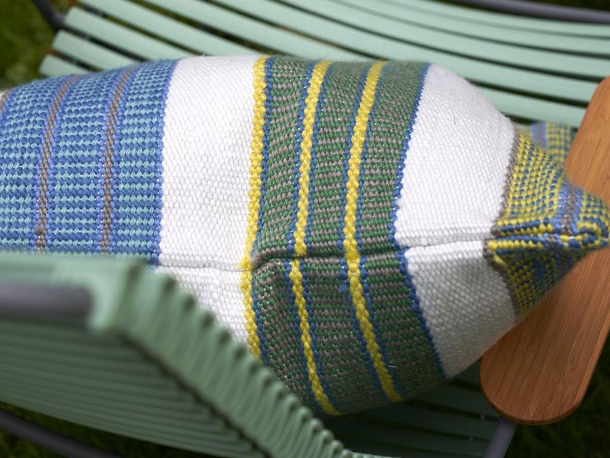 【デザイナーズ ギルド/DESIGNERS GUILD / GOODS】のMahakam Cushion / マハカム クッション 50 × 50cm 人気、トレンドファッション・服の通販 founy(ファニー) 　送料無料　Free Shipping　クッション　Cushion　ストライプ　Stripe　パターン　Pattern　フェザー　Feather　ヴィンテージ　Vintage　ホーム・キャンプ・アウトドア・お取り寄せ　Home,Garden,Outdoor,Camping Gear　家具・インテリア　Home Furniture & Interior. Stylish & Functional Living Spaces　その他 インテリア雑貨、家具　Furniture, Interior, Others　other-4|ID: prp329100004025286 ipo3291000000031475317