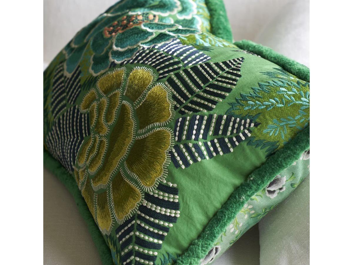 【デザイナーズ ギルド/DESIGNERS GUILD / GOODS】のRose de Damas Embroidered Cushion / ローズ ド ダマス エンブロイダード クッション 60 × 45cm 人気、トレンドファッション・服の通販 founy(ファニー) 　送料無料　Free Shipping　クッション　Cushion　パターン　Pattern　フェザー　Feather　フリンジ　Fringe　プリント　Print　ローズ　Rose　ホーム・キャンプ・アウトドア・お取り寄せ　Home,Garden,Outdoor,Camping Gear　家具・インテリア　Home Furniture & Interior. Stylish & Functional Living Spaces　その他 インテリア雑貨、家具　Furniture, Interior, Others　other-6|ID: prp329100004025297 ipo3291000000031475338