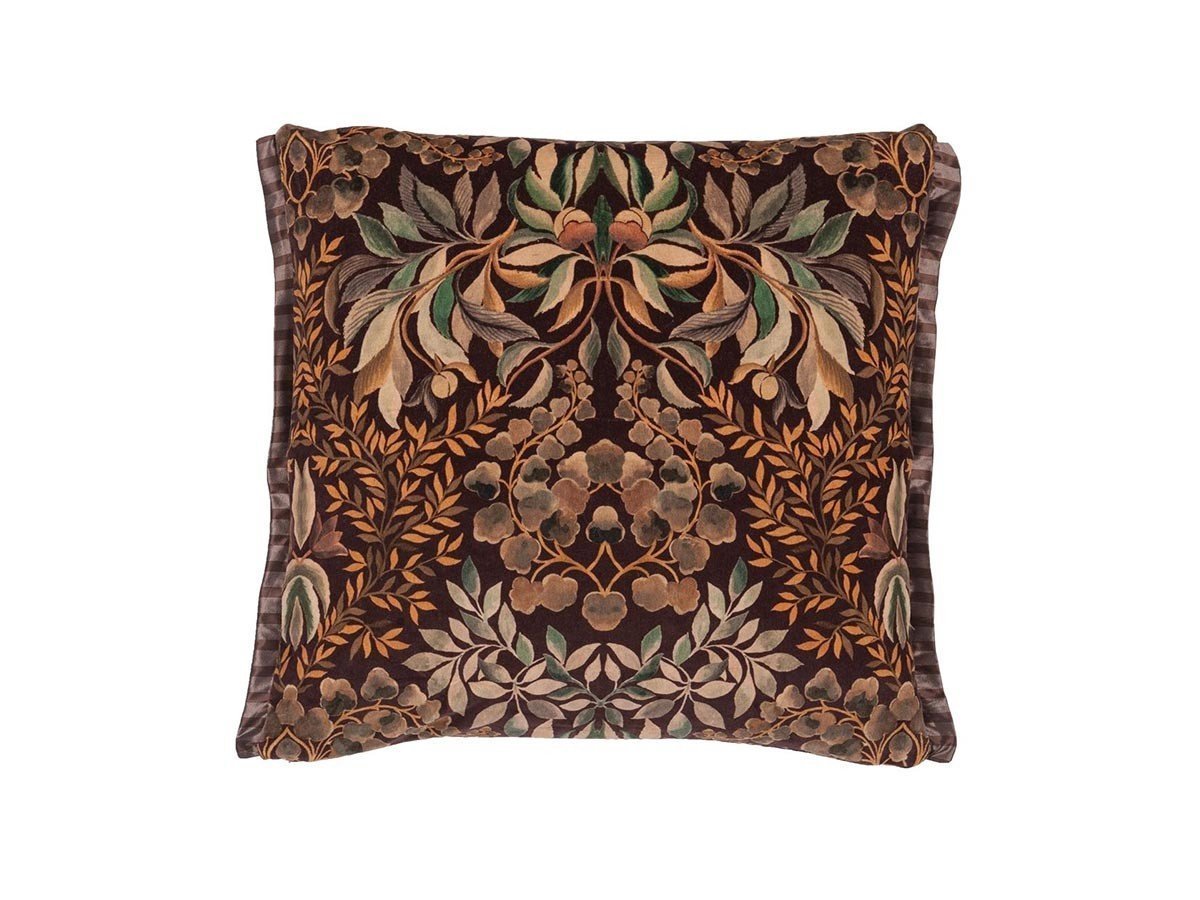 【デザイナーズ ギルド/DESIGNERS GUILD / GOODS】のIkebana Damask Velvet Cushion / イケバナ ダマスク ベルベット クッション 55 × 55cm インテリア・キッズ・メンズ・レディースファッション・服の通販 founy(ファニー) 　送料無料　Free Shipping　クッション　Cushion　ストライプ　Stripe　パターン　Pattern　フェザー　Feather　プリント　Print　ベルベット　Velvet　ホーム・キャンプ・アウトドア・お取り寄せ　Home,Garden,Outdoor,Camping Gear　家具・インテリア　Furniture　その他 インテリア雑貨、家具　Furniture, Interior, Others　チョコレート(裏面)|ID: prp329100004025305 ipo3291000000026716724