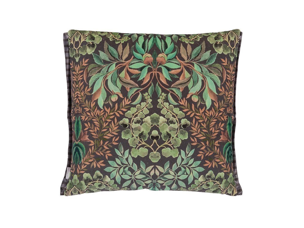 【デザイナーズ ギルド/DESIGNERS GUILD / GOODS】のIkebana Damask Velvet Cushion / イケバナ ダマスク ベルベット クッション 55 × 55cm インテリア・キッズ・メンズ・レディースファッション・服の通販 founy(ファニー) 　送料無料　Free Shipping　クッション　Cushion　ストライプ　Stripe　パターン　Pattern　フェザー　Feather　プリント　Print　ベルベット　Velvet　ホーム・キャンプ・アウトドア・お取り寄せ　Home,Garden,Outdoor,Camping Gear　家具・インテリア　Furniture　その他 インテリア雑貨、家具　Furniture, Interior, Others　グラファイト(裏面)|ID: prp329100004025305 ipo3291000000026716729