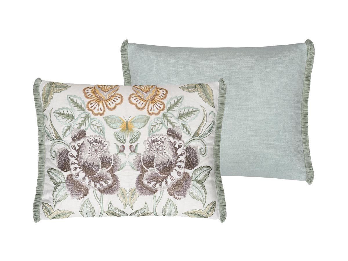 【デザイナーズ ギルド/DESIGNERS GUILD / GOODS】のIsabella Embroidered Cushion / イザベラ エンブロイダード クッション 60 × 45cm インテリア・キッズ・メンズ・レディースファッション・服の通販 founy(ファニー) 　送料無料　Free Shipping　クッション　Cushion, Throw Pillow　パターン　Pattern, Design Print　フェザー　Feather, Feather Detail　フリンジ　Fringe, Tassel　モチーフ　Motif, Design Theme　リネン　Linen, Linen Fabric　無地　Plain, Solid Color　ホーム・キャンプ・アウトドア・お取り寄せ　Home Living / Home & Lifestyle / Camping Gear / Outdoor Camping　家具・インテリア　Home Furniture & Interior. Stylish & Functional Living Spaces　その他 インテリア雑貨、家具　Home Decor & Furniture Extras　カメオ|ID: prp329100004025311 ipo3291000000035326046