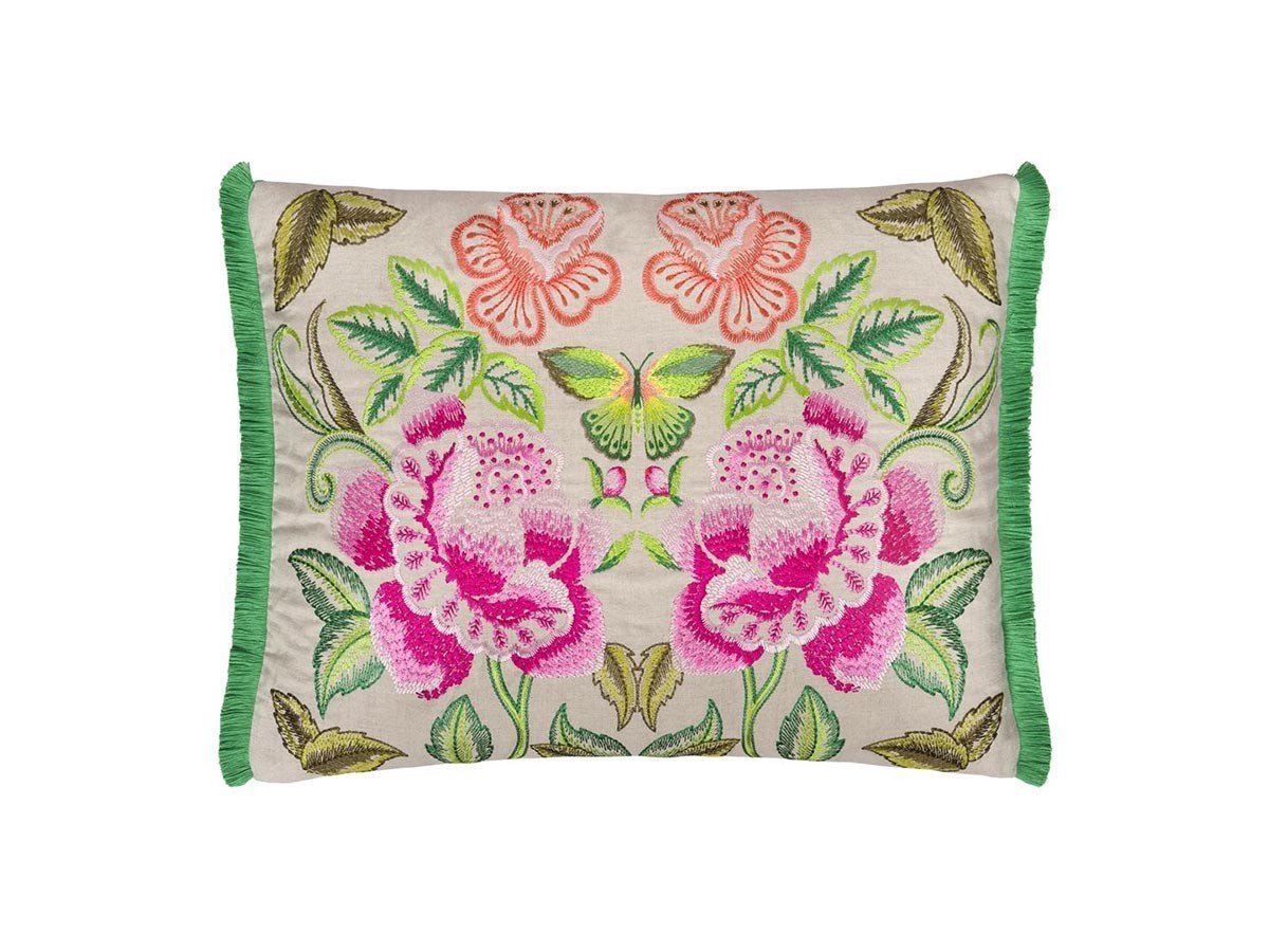 【デザイナーズ ギルド/DESIGNERS GUILD / GOODS】のIsabella Embroidered Cushion / イザベラ エンブロイダード クッション 60 × 45cm インテリア・キッズ・メンズ・レディースファッション・服の通販 founy(ファニー) 　送料無料　Free Shipping　クッション　Cushion, Throw Pillow　パターン　Pattern, Design Print　フェザー　Feather, Feather Detail　フリンジ　Fringe, Tassel　モチーフ　Motif, Design Theme　リネン　Linen, Linen Fabric　無地　Plain, Solid Color　ホーム・キャンプ・アウトドア・お取り寄せ　Home Living / Home & Lifestyle / Camping Gear / Outdoor Camping　家具・インテリア　Home Furniture & Interior. Stylish & Functional Living Spaces　その他 インテリア雑貨、家具　Home Decor & Furniture Extras　フューシャ(表面)|ID: prp329100004025311 ipo3291000000035326056