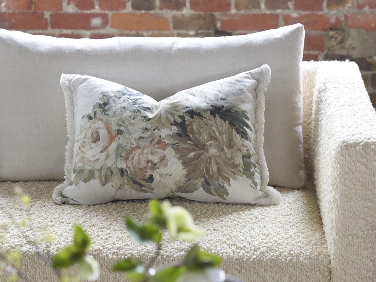 【デザイナーズ ギルド/DESIGNERS GUILD / GOODS】のFleurs d Artistes Cushion / フルール ダーティスト クッション 60 × 45cm(セピア) 人気、トレンドファッション・服の通販 founy(ファニー) 　送料無料　Free Shipping　クッション　Cushion　パターン　Pattern　フェザー　Feather　フリンジ　Fringe　プリント　Print　手描き　Hand Drawn　ホーム・キャンプ・アウトドア・お取り寄せ　Home,Garden,Outdoor,Camping Gear　家具・インテリア　Home Furniture & Interior. Stylish & Functional Living Spaces　その他 インテリア雑貨、家具　Furniture, Interior, Others　other-2|ID: prp329100004025315 ipo3291000000031475381