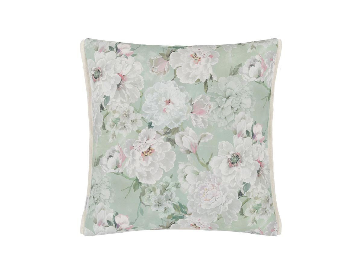 【デザイナーズ ギルド/DESIGNERS GUILD / GOODS】のFleur Blanche Cushion / フルール ブランシュ クッション 50 × 50cm インテリア・キッズ・メンズ・レディースファッション・服の通販 founy(ファニー) 　送料無料　Free Shipping　クッション　Cushion, Throw Pillow　トリミング　Trimming, Decorative Edge　パターン　Pattern, Design Print　フェザー　Feather, Feather Detail　プリント　Print, Printed Pattern　ホーム・キャンプ・アウトドア・お取り寄せ　Home Living / Home & Lifestyle / Camping Gear / Outdoor Camping　家具・インテリア　Home Furniture & Interior. Stylish & Functional Living Spaces　その他 インテリア雑貨、家具　Home Decor & Furniture Extras　オウ ド ニル(裏面)|ID: prp329100004025316 ipo3291000000035326079