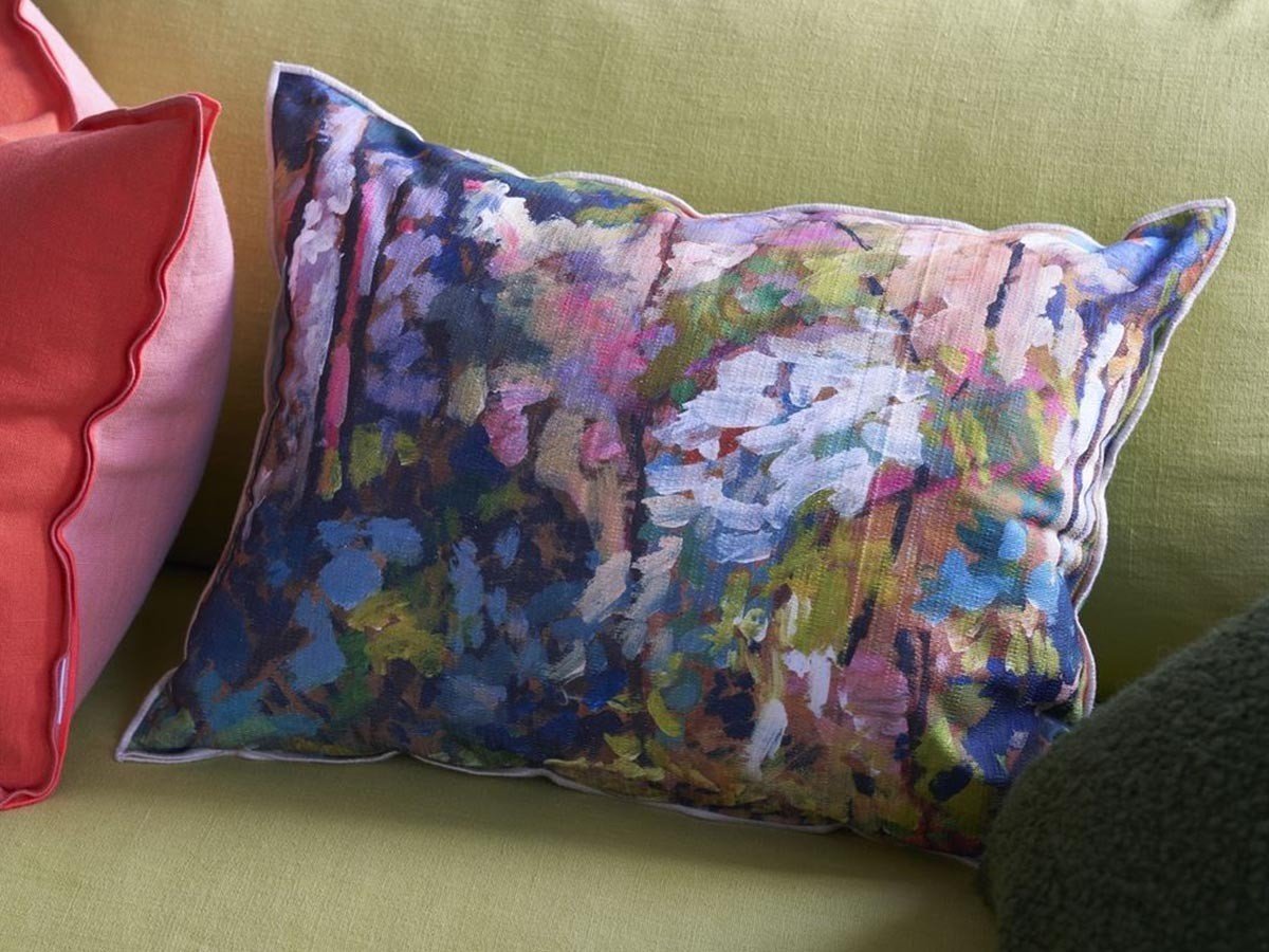 【デザイナーズ ギルド/DESIGNERS GUILD / GOODS】のForet Impressionniste Cushion / フォレ アンプレッショニスト クッション 60 × 45cm(フォレスト) 人気、トレンドファッション・服の通販 founy(ファニー) 　送料無料　Free Shipping　キャンバス　Canvas　クッション　Cushion　パターン　Pattern　フェザー　Feather　プリント　Print　ホーム・キャンプ・アウトドア・お取り寄せ　Home,Garden,Outdoor,Camping Gear　家具・インテリア　Furniture　その他 インテリア雑貨、家具　Furniture, Interior, Others　other-2|ID: prp329100004025318 ipo3291000000031475391