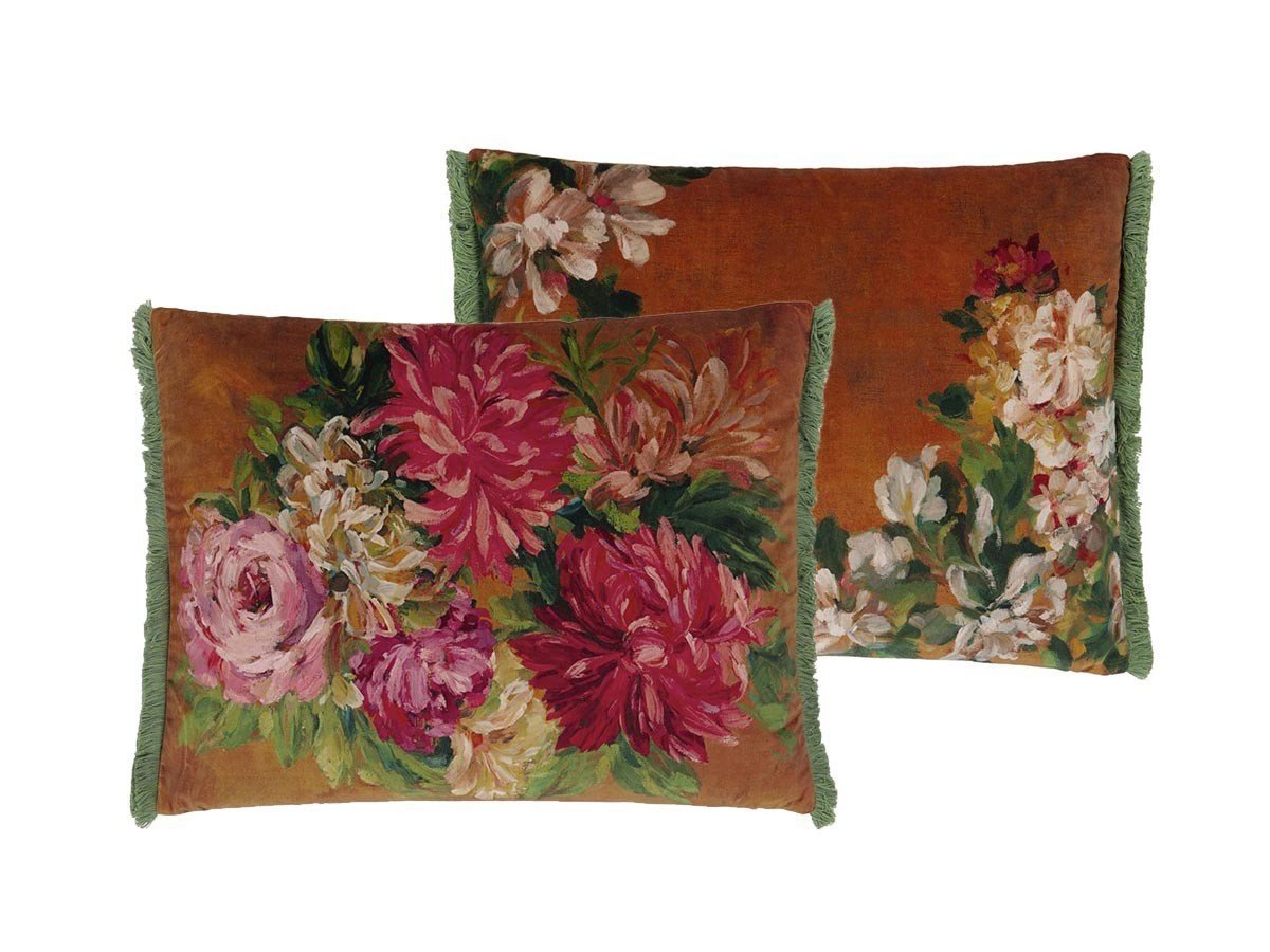 【デザイナーズ ギルド/DESIGNERS GUILD / GOODS】のFleurs d Artistes Velours Cushion / フルール ダーティスト ベロア クッション 60 × 45cm インテリア・キッズ・メンズ・レディースファッション・服の通販 founy(ファニー) 　送料無料　Free Shipping　クッション　Cushion　パターン　Pattern　フェザー　Feather　フリンジ　Fringe　プリント　Print　ベルベット　Velvet　ベロア　Velor　手描き　Hand Drawn　ホーム・キャンプ・アウトドア・お取り寄せ　Home,Garden,Outdoor,Camping Gear　家具・インテリア　Furniture　その他 インテリア雑貨、家具　Furniture, Interior, Others　テラコッタ|ID: prp329100004025319 ipo3291000000026716863