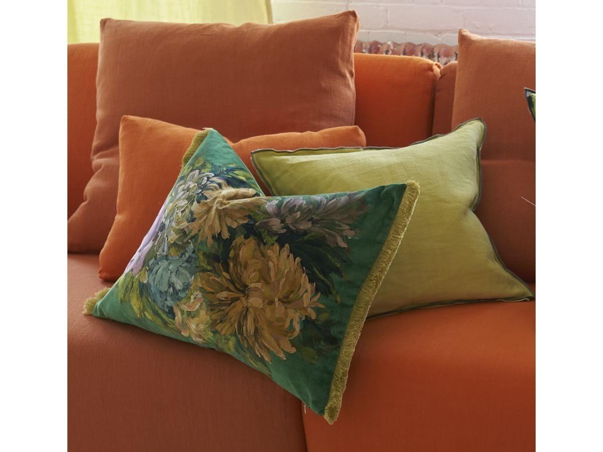 【デザイナーズ ギルド/DESIGNERS GUILD / GOODS】のFleurs d Artistes Velours Cushion / フルール ダーティスト ベロア クッション 60 × 45cm 人気、トレンドファッション・服の通販 founy(ファニー) 　送料無料　Free Shipping　クッション　Cushion　パターン　Pattern　フェザー　Feather　フリンジ　Fringe　プリント　Print　ベルベット　Velvet　ベロア　Velor　手描き　Hand Drawn　ホーム・キャンプ・アウトドア・お取り寄せ　Home,Garden,Outdoor,Camping Gear　家具・インテリア　Home Furniture & Interior. Stylish & Functional Living Spaces　その他 インテリア雑貨、家具　Furniture, Interior, Others　other-3|ID: prp329100004025319 ipo3291000000031475397