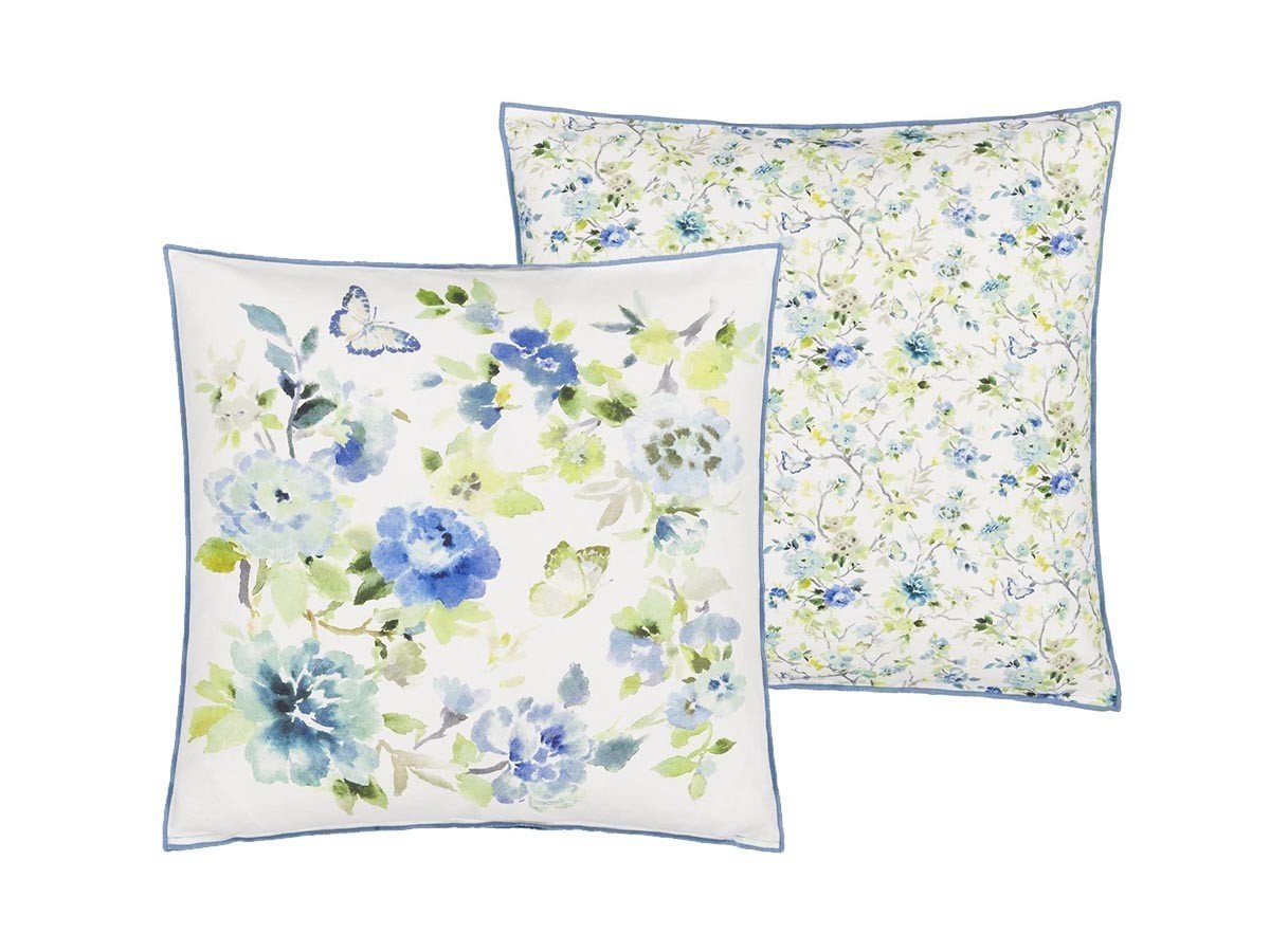 【デザイナーズ ギルド/DESIGNERS GUILD / GOODS】のFiore d Acqua Cushion / フィオーレダックァ クッション 50 × 50cm インテリア・キッズ・メンズ・レディースファッション・服の通販 founy(ファニー) 　送料無料　Free Shipping　クッション　Cushion, Throw Pillow　パターン　Pattern, Design Print　フェザー　Feather, Feather Detail　プリント　Print, Printed Pattern　ホーム・キャンプ・アウトドア・お取り寄せ　Home Living / Home & Lifestyle / Camping Gear / Outdoor Camping　家具・インテリア　Home Furniture & Interior. Stylish & Functional Living Spaces　その他 インテリア雑貨、家具　Home Decor & Furniture Extras　デルフト|ID: prp329100004025320 ipo3291000000035326108