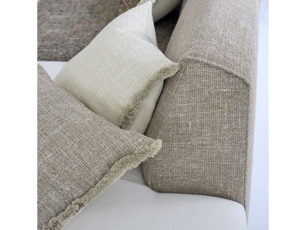 【デザイナーズ ギルド/DESIGNERS GUILD / GOODS】のCharroux Cushion / シャルー クッション 50 × 50cm 人気、トレンドファッション・服の通販 founy(ファニー) 　送料無料　Free Shipping　エレガント 上品　Elegant　クッション　Cushion, Throw Pillow　パターン　Pattern, Design Print　フェザー　Feather, Feather Detail　フランス　France, French　フリンジ　Fringe, Tassel　リネン　Linen, Linen Fabric　ループ　Loop, Loop Knit　ホーム・キャンプ・アウトドア・お取り寄せ　Home Living / Home & Lifestyle / Camping Gear / Outdoor Camping　家具・インテリア　Home Furniture & Interior. Stylish & Functional Living Spaces　その他 インテリア雑貨、家具　Home Decor & Furniture Extras　other-3|ID: prp329100004025328 ipo3291000000031475423