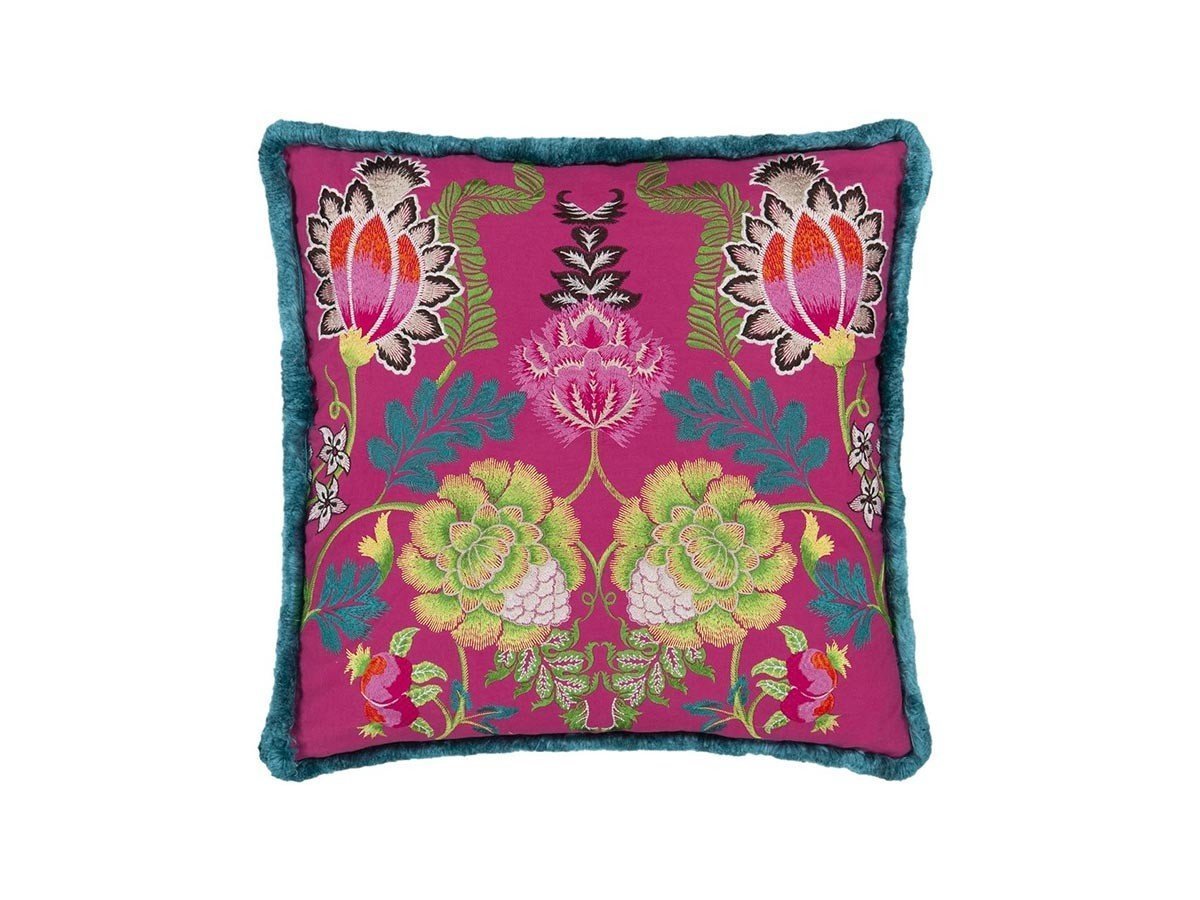 【デザイナーズ ギルド/DESIGNERS GUILD / GOODS】のBrocart Decoratif Embroidered Cushion / ブロケード デコラティヴ エンブロイダード クッション 50 × 50cm インテリア・キッズ・メンズ・レディースファッション・服の通販 founy(ファニー) 　送料無料　Free Shipping　クッション　Cushion, Throw Pillow　パターン　Pattern, Design Print　フェザー　Feather, Feather Detail　フリンジ　Fringe, Tassel　プリント　Print, Printed Pattern　人気　Popular, Best Seller　ホーム・キャンプ・アウトドア・お取り寄せ　Home Living / Home & Lifestyle / Camping Gear / Outdoor Camping　家具・インテリア　Home Furniture & Interior. Stylish & Functional Living Spaces　その他 インテリア雑貨、家具　Home Decor & Furniture Extras　スリーズ(表面)|ID: prp329100004025336 ipo3291000000030173619