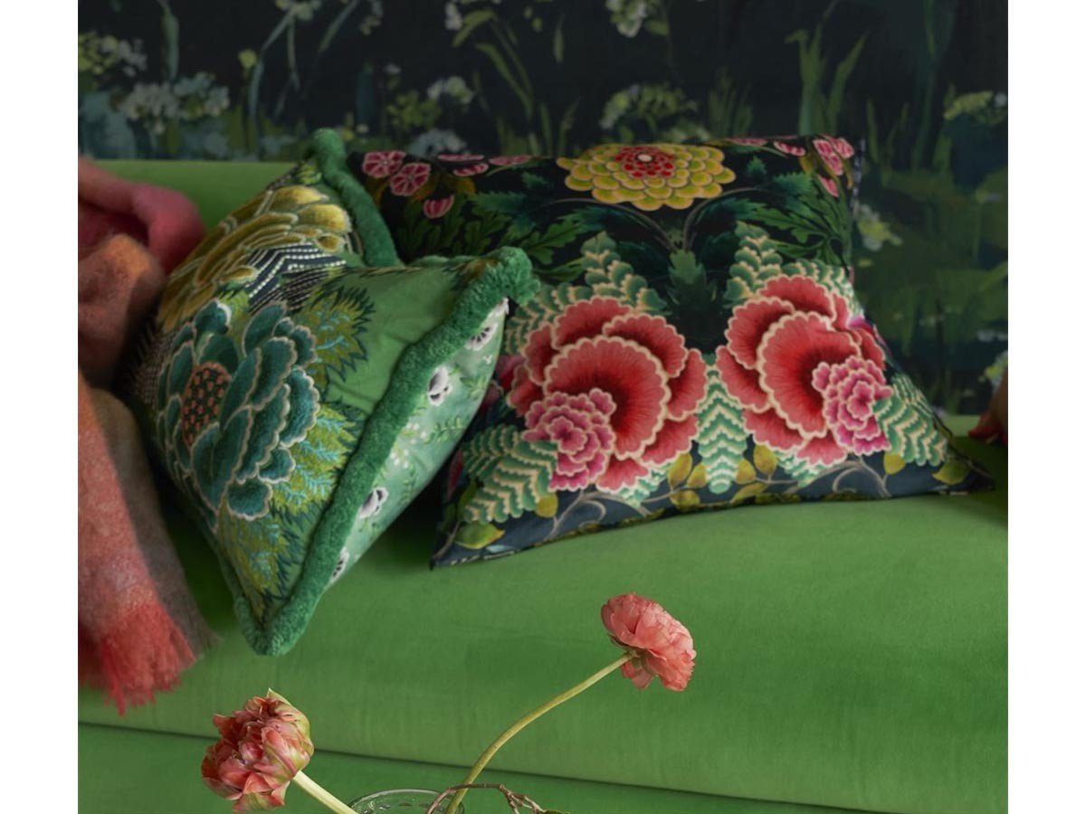 【デザイナーズ ギルド/DESIGNERS GUILD / GOODS】のBrocart Decoratif Velours Cushion / ブロケード デコラティヴ ヴェロア クッション 55 × 55cm 人気、トレンドファッション・服の通販 founy(ファニー) 　送料無料　Free Shipping　クッション　Cushion, Throw Pillow　ストライプ　Stripe, Striped Pattern　タフタ　Taffeta, Structured Fabric　パターン　Pattern, Design Print　フェザー　Feather, Feather Detail　プリント　Print, Printed Pattern　ベルベット　Velvet, Velvety　人気　Popular, Best Seller　ホーム・キャンプ・アウトドア・お取り寄せ　Home Living / Home & Lifestyle / Camping Gear / Outdoor Camping　家具・インテリア　Home Furniture & Interior. Stylish & Functional Living Spaces　その他 インテリア雑貨、家具　Home Decor & Furniture Extras　other-5|ID: prp329100004025340 ipo3291000000031475440