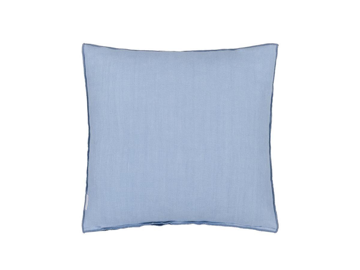 【デザイナーズ ギルド/DESIGNERS GUILD / GOODS】のBrera Lino Cushion / ブレラ リノ クッション 43 × 43cm インテリア・キッズ・メンズ・レディースファッション・服の通販 founy(ファニー) 　送料無料　Free Shipping　クッション　Cushion, Throw Pillow　パターン　Pattern, Design Print　フェザー　Feather, Feather Detail　リネン　Linen, Linen Fabric　ホーム・キャンプ・アウトドア・お取り寄せ　Home Living / Home & Lifestyle / Camping Gear / Outdoor Camping　家具・インテリア　Home Furniture & Interior. Stylish & Functional Living Spaces　その他 インテリア雑貨、家具　Home Decor & Furniture Extras　コーンフラワー & ラピス(裏面)|ID: prp329100004025344 ipo3291000000035326208