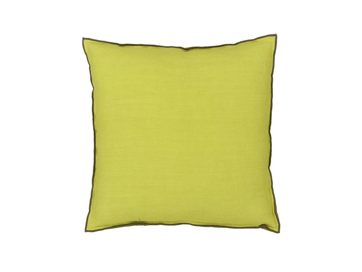【デザイナーズ ギルド/DESIGNERS GUILD / GOODS】のBrera Lino Cushion / ブレラ リノ クッション 43 × 43cm インテリア・キッズ・メンズ・レディースファッション・服の通販 founy(ファニー) 　送料無料　Free Shipping　クッション　Cushion, Throw Pillow　パターン　Pattern, Design Print　フェザー　Feather, Feather Detail　リネン　Linen, Linen Fabric　ホーム・キャンプ・アウトドア・お取り寄せ　Home Living / Home & Lifestyle / Camping Gear / Outdoor Camping　家具・インテリア　Home Furniture & Interior. Stylish & Functional Living Spaces　その他 インテリア雑貨、家具　Home Decor & Furniture Extras　ライム & モス(表面)|ID: prp329100004025344 ipo3291000000035326226